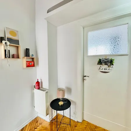 Symphonia Self Check In 24h Vandrerhjem Katowice