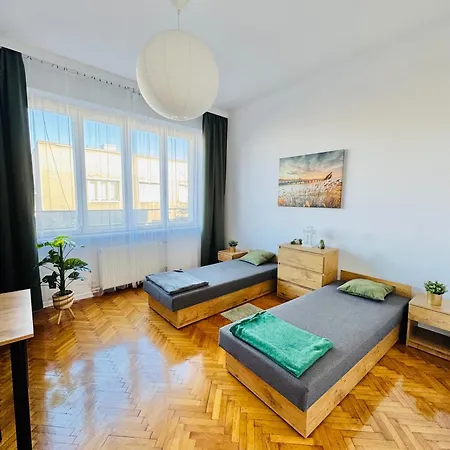 Symphonia Self Check In 24h Hostel