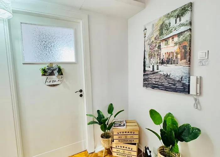 Vandrerhjem Symphonia Self Check In 24h Katowice